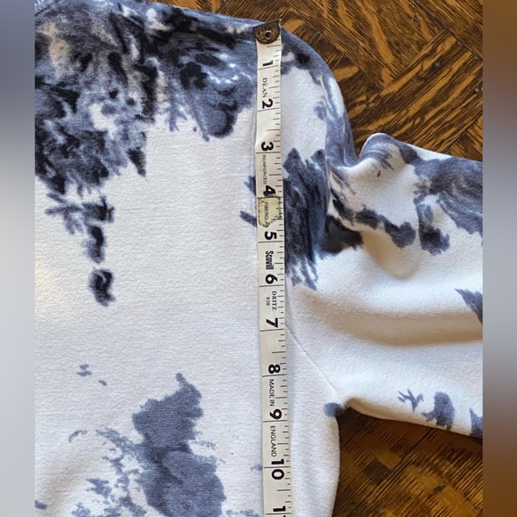 Desigual Gray & White Abstract Sweater - Size S - Picture 13 of 13